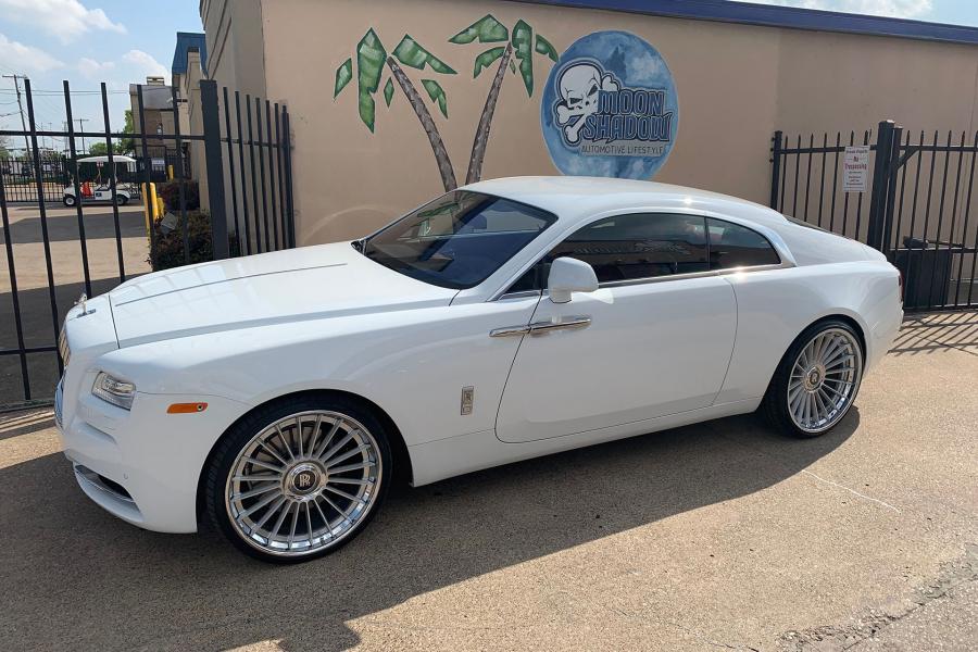  Rolls-Royce Wraith on Forgiato Wheels (TEC 3.1) 2019 года  (фото 1 из 3)